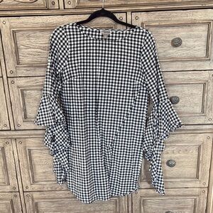 Black and White Gingham Dress with Ruffle Sleeves